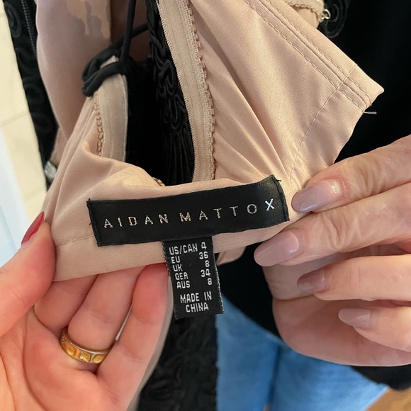 Aidan Maddox size 4 lace formal dress - Picture 3 of 3